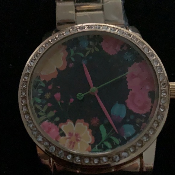 Flower watch - Picture 2 of 4